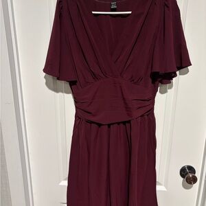 Cute and flowy burgundy dress